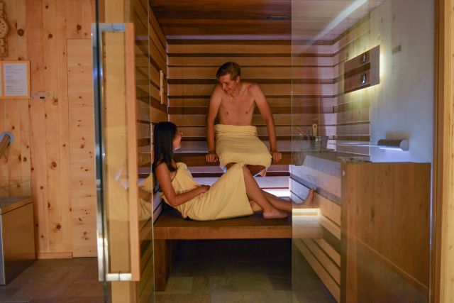 In der Mountainloge Lux Alpine in St. Vigil in Enneberg dreht sich alles um Luxus Bild: Ambiente und Komfort